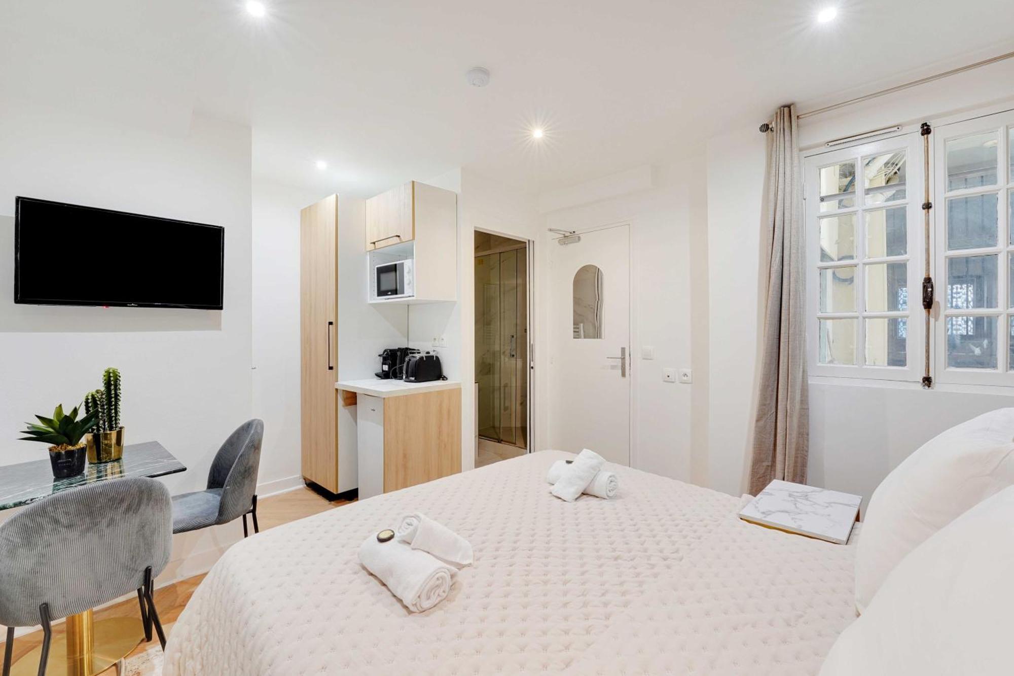 Appartement Charming -2p- Canal Saint-martin Parijs